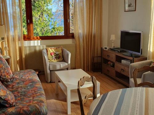 Evian-les-Bains Apartment | Charmant appartement proche du lac avec Wi-Fi et parking à Évian-les-Bains - FR-1-498-96