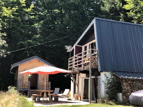 Saint-Antheme Ski Chalet | CHARMANT CHALET dans les monts du Forez