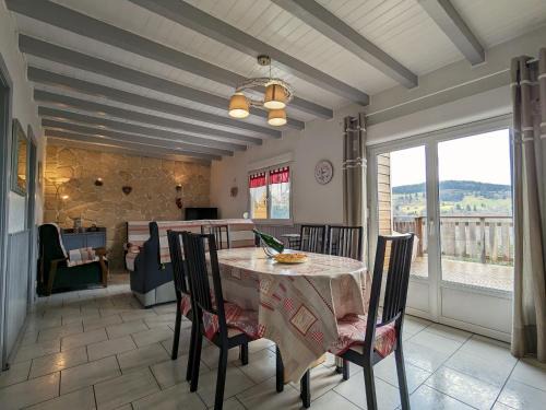 Cornimont House | Charmant chalet de montagne avec terrasse et vue imprenable - FR-1-589-72