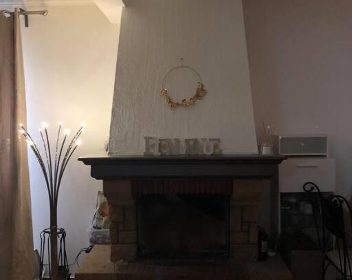 Bron House | Charmant cocon familiale avec cheminée et jardin