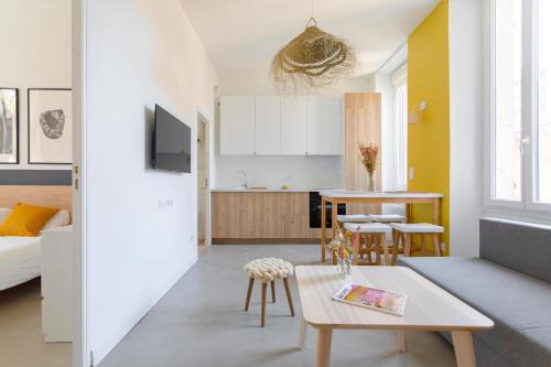 Les Grands Carmes Apartment | Charmant T3 à proximité du Vieux-Port avec Clim - 4min à pied du métro