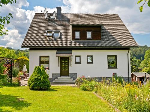 Pohla Apartment | Charmante Dachgeschoss Ferienwohnung im Erzgebirge