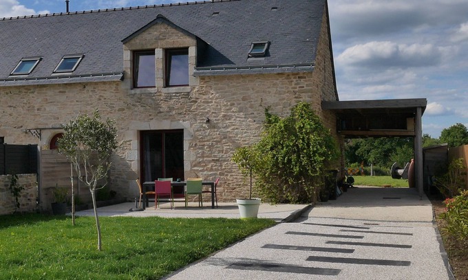 Surzur House | Charmante Longére