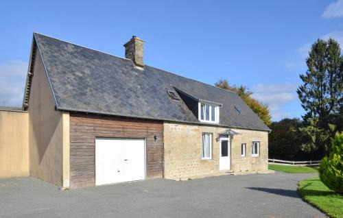 Saint-Clement-Rancoudray House | Charmante Maison Au Calme