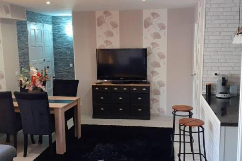 Charleville-Mezieres Apartment | Charmante petite maison