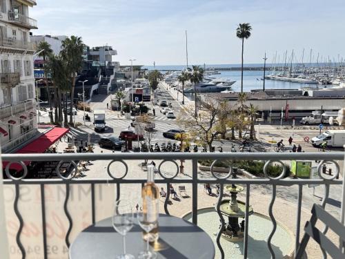 Cannes City Centre Apartment | charmante suite vue mer villa Carmela