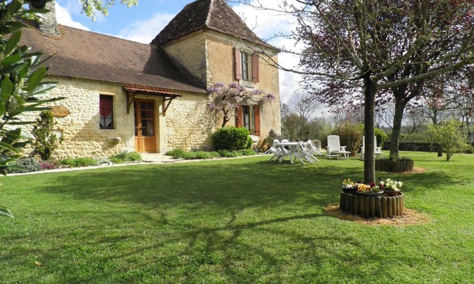 Saint-Marcel-du-Perigord Cottage | Charming Renovated Cottage with Fireplace, Garden, and Proximity to Top Attractions