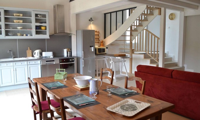 Saint-Sulpice-de-Cognac Cottage | Charming Countryside Home with Private Garden, 2 Bikes & Pet-Friendly