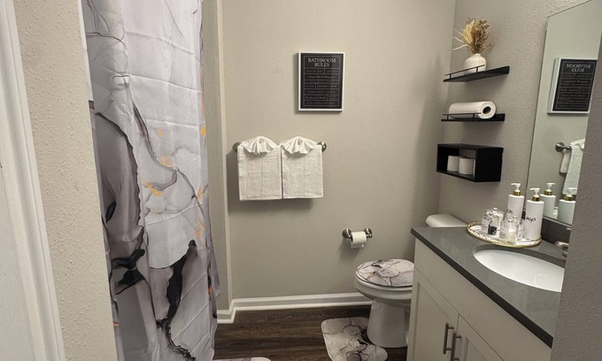 Hillsboro West End Apartment | Charming 1-bedroom apartment with AC, WiFi in vibrant Nashville