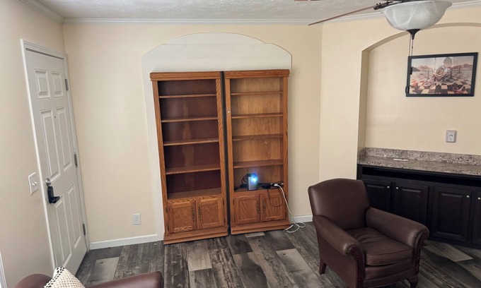 Myrtle Grove Apartment | Charming 1-bedroom apartment with AC, WiFi in beautiful Pensacola