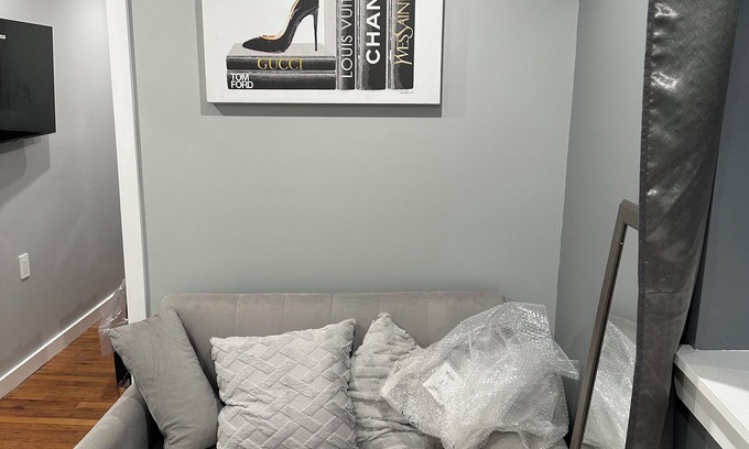 East Flatbush Apartment | Charming 1-bedroom apartment with WiFi, AC in wonderful Brooklyn