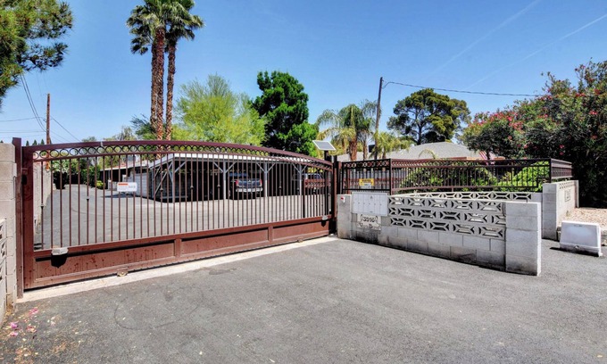 Las Vegas Apartment | Charming 1-bedroom bungalow-longer stays available