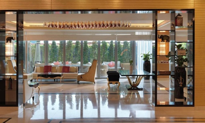 Bur Dubai Apartment | Charming 1 BR Apartment with a fantastic View of The Burj Khalifa