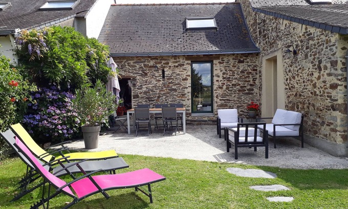 Bonnoeuvre Cottage | Charming 19th-Century Farmhouse: Private Garden, Pool, Near Nature Trails