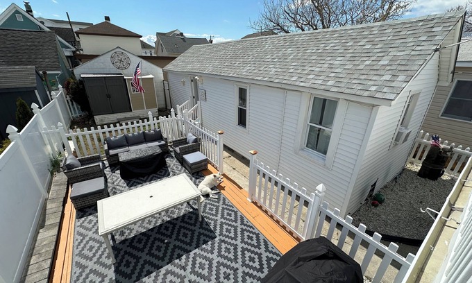 Cape May - Wildwood Cottage | Charming 2-bedroom beach cottage with AC and WiFi in North Wildwood