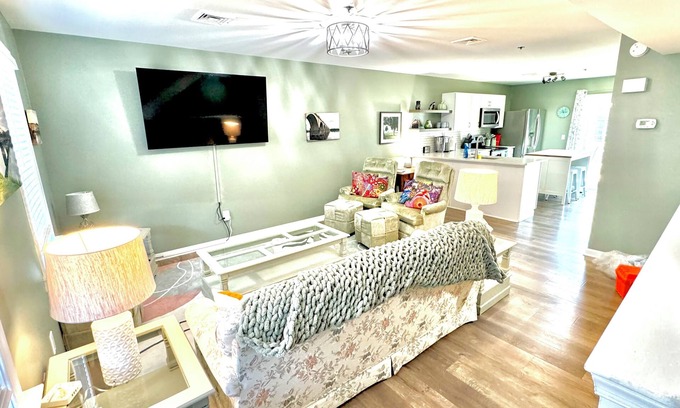 Harrisburg - Hershey House | Charming 2-bedroom, 2.5 bath townhome, private garage, off street parking