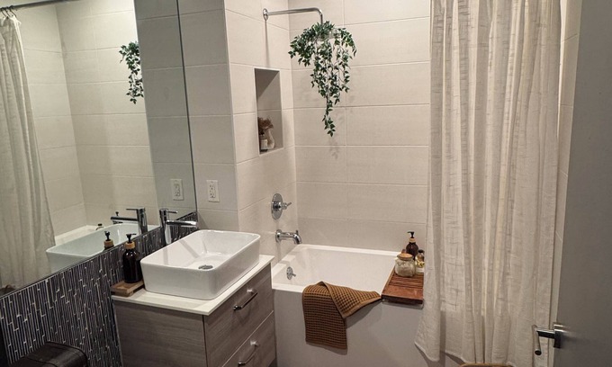 Harlem Apartment | Charming 2-bedroom apartment with AC, fitness room in enchanting New York