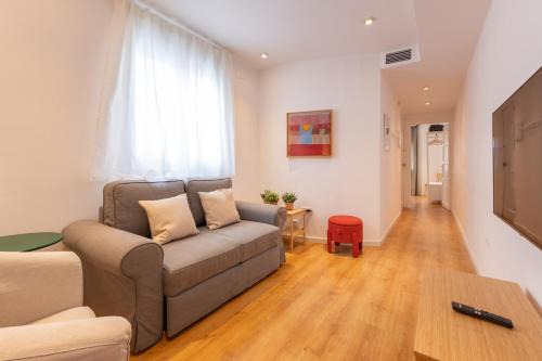 Los Remedios Apartment | Charming 2 bedroom Apartment at Virgen de Begoña