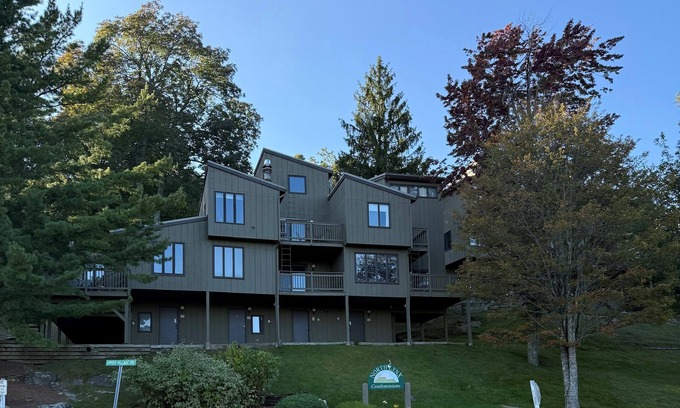 Warren Condo | Charming 2-bedroom condo at Sugarbush, close to the mountain and all amenities.