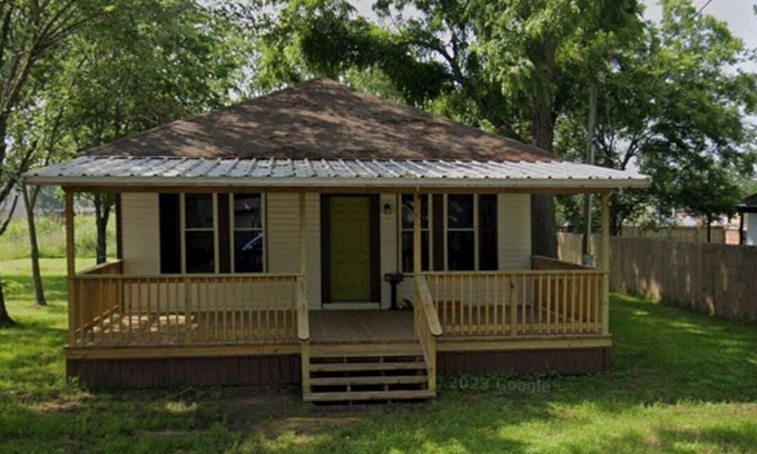 Franklin House | Charming 2 Bedroom Cottage in Franklin