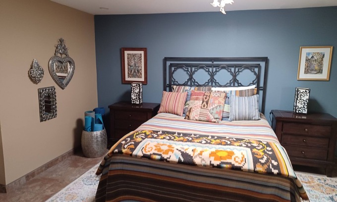 Mesilla House | Charming 2-bedroom house with AC, fitness room in wonderful Las Cruces