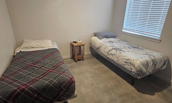 Stanfield House | Charming 2-bedroom house in nice Stanfield with AC