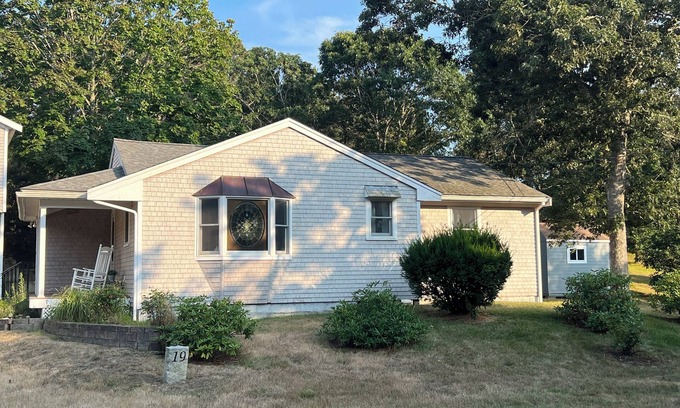 North Truro House | Charming 2-bedroom house in North Truro with WiFi and AC close to area beaches