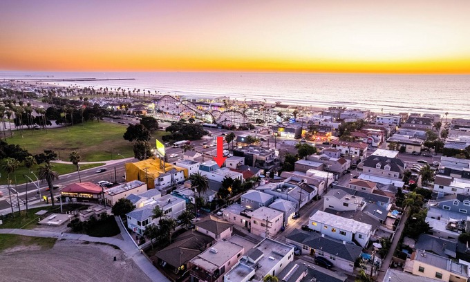 South Mission Beach Condo | Charming 2-bedroom in the heart of Mission Beach, Steps to the Beach