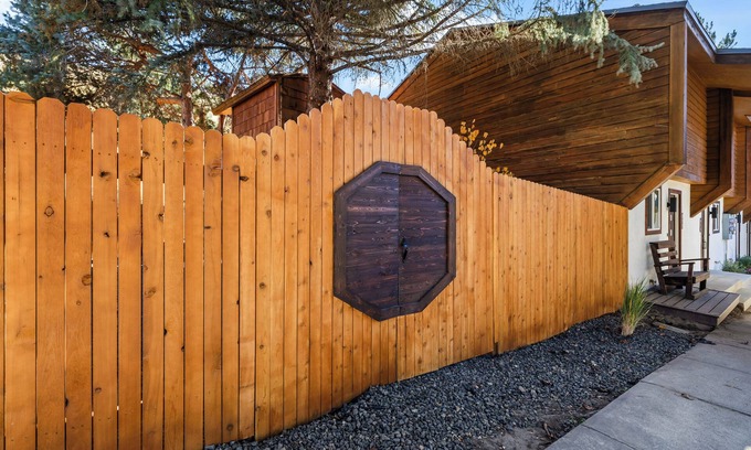 North End House | Charming 2-bedroom townhome in wonderful Boise with AC, WiFi