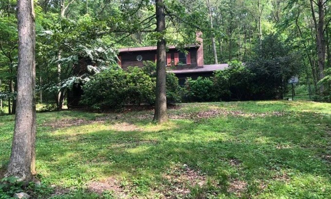 Narvon Bed & Breakfast | Charming 2-bedroom B&B in Honey Brook with WiFi, fitness room nbed and breakfast