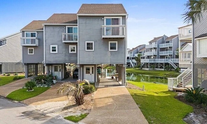 Port St. Joe House | Charming 2BR/2.5BA Gulf-Side Townhome in Barrier Dunes
