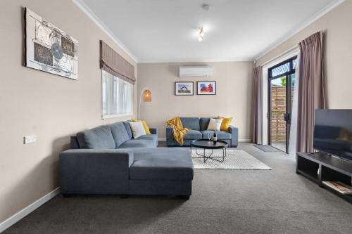 Hamilton House | Charming 3 Bedroom Family Home Pet Friendly