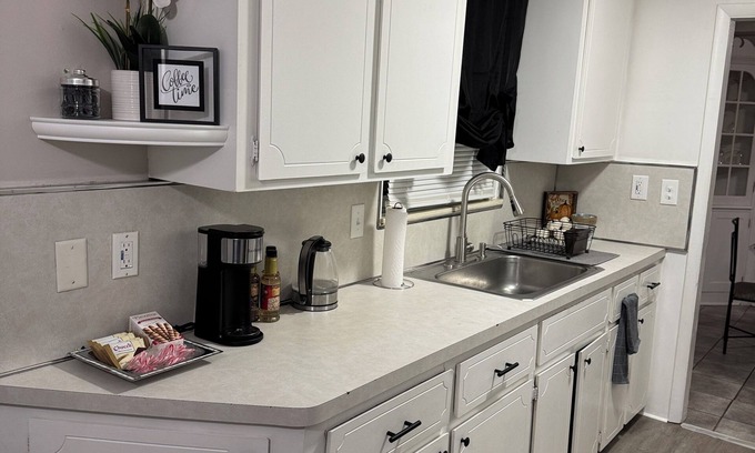 Dearborn House | Charming 3-bedroom house in Dearborn with Arcade
