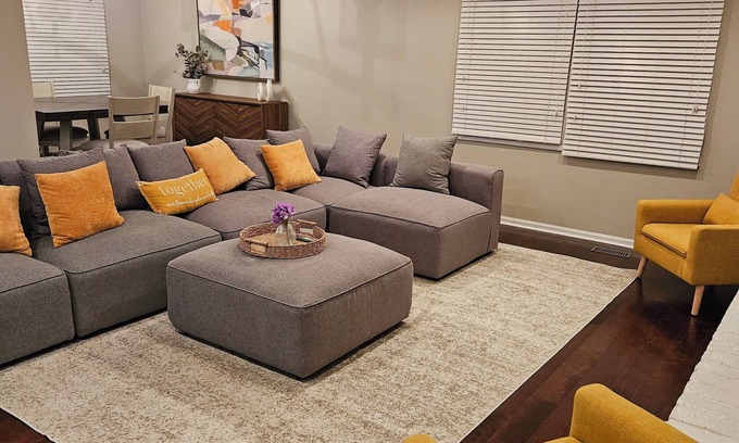 Troy House | Charming 3-bedroom house in fabulous Troy, Michigan