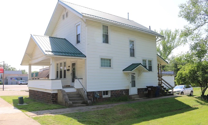 Athens House | Charming 3-bedroom house with WiFi and AC in Athens