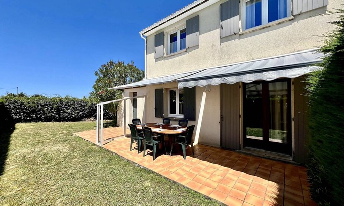 La Bree-les-Bains House | Charming 3BR House w/Garden & Terrace, Walk to Beach, La Brée-les-Bains