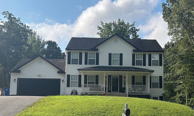 Fredericksburg House | Charming 4-bedroom house in Fredericksburg, Virginia.