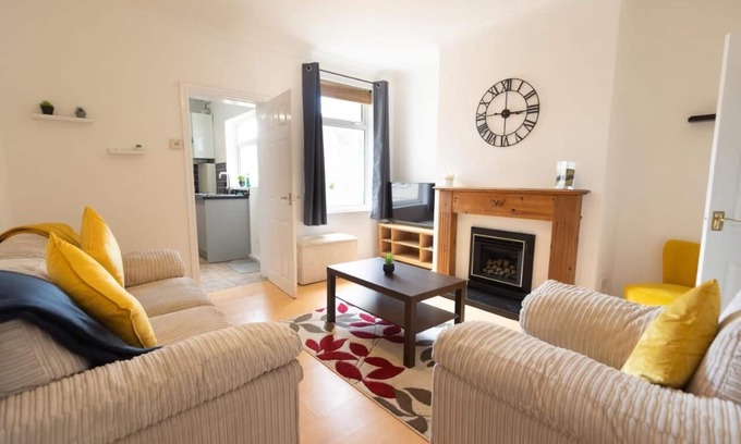 Goole House | Charming 4-Bedroom Elsie House