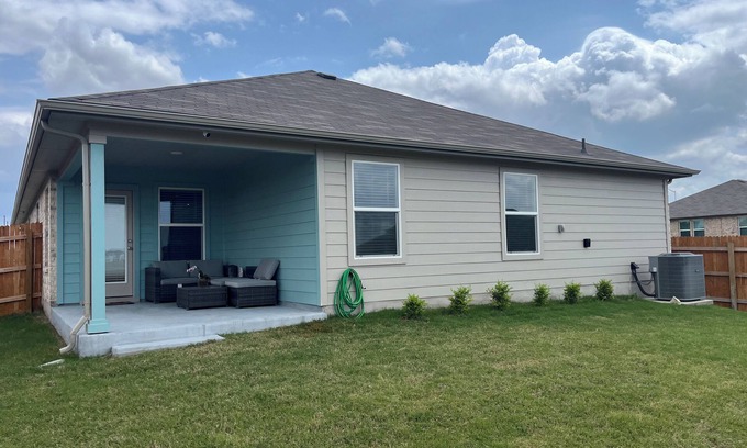 San Marcos House | Charming 4-bedroom house with AC in San Marcos