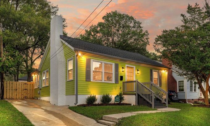 Plaza Midwood House | Charming 4-bedroom house with WiFi, AC in wonderful Charlotte