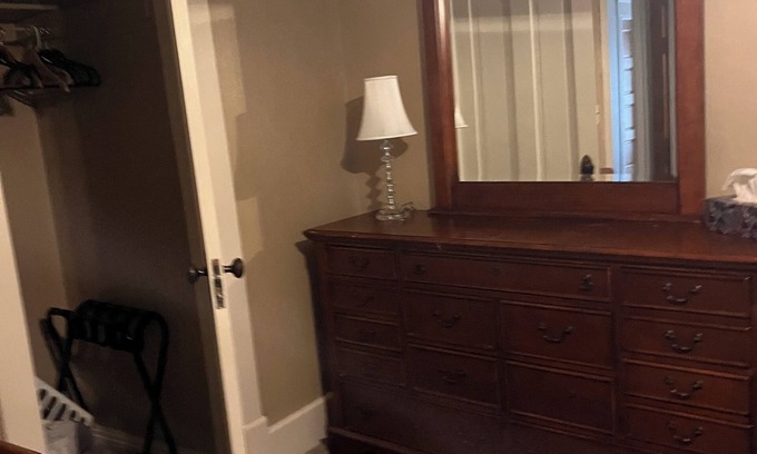 Sundance House | Charming 4-bedroom house with WiFi, AC in wonderful Sundance