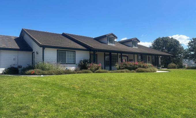 Solvang House | Charming 4-br Wine Country Retreat — Walk Downtown Solvang + BBQ & Fireplace