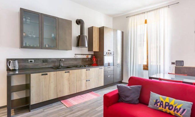 Ricorboli Apartment | Charming 70 sqm flat, ideal for 3 people, located on the first floor of a building without a lift.The property is located in the Gavinana district, south-east of the center of Florence, along the left bank of the Arno. The area is full of services and we
