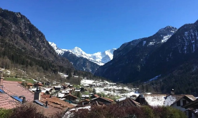 Gsteigwiler Apartment | Charming Alpine Retreat by Apartments Capricorn