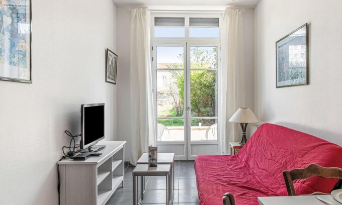 Transvaal Apartment | Charming and calm flat with terrace in Grange Blanche in Lyon- Welkeys