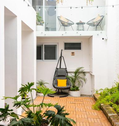 Zona 7 Apartment | Charming and Comfortable Family Room Near Forum Majadas H14