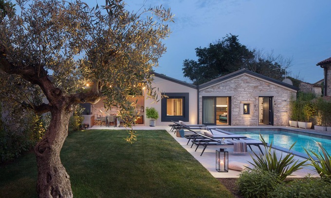 Susnjici Villa | Charming and modern villa, 4 persons, pool