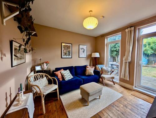 William Morris House | Charming and Modern Property With Garden