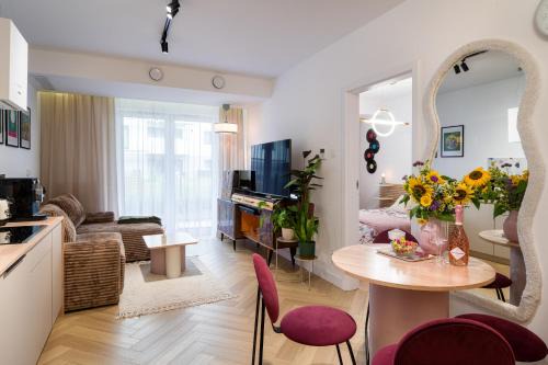 Podgorze Apartment | Charming Apartment in a green area- free parking