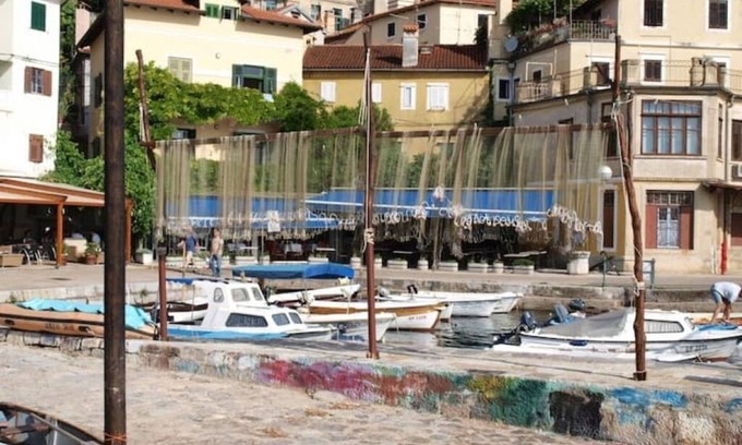 Volosko Apartment | Charming Apartment Just 2 Minutes from the Beach